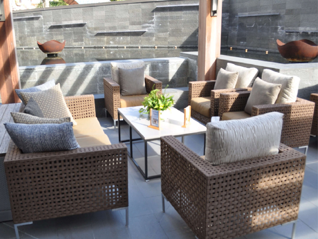 3 Ways to Protect Your Commercial Patio Furniture From Winter